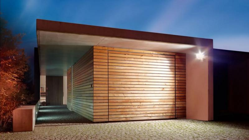 STEINEL LS 300 S Außenwandstrahler mit Sensor in Weiß 29,5W