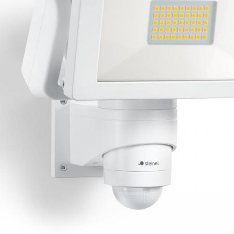STEINEL LS 300 S Außenwandstrahler mit Sensor in Weiß 29,5W