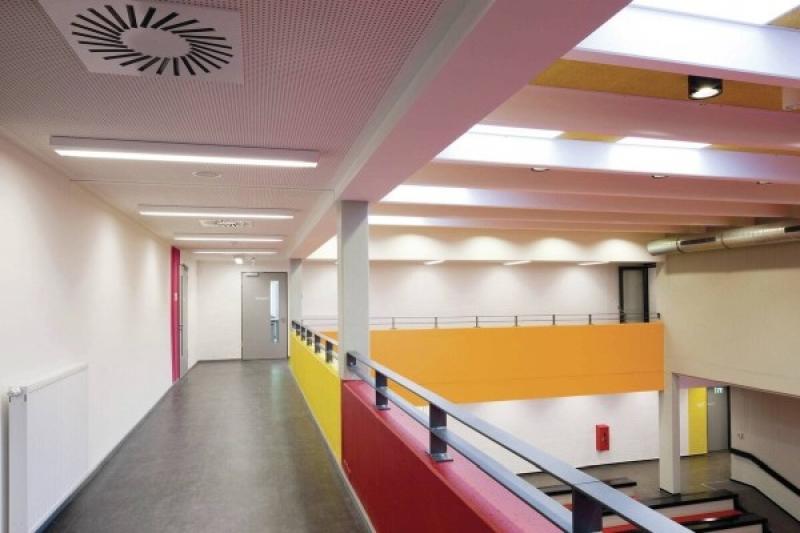 TRILUX LED-Rasterleuchte 6634640 UGR19 1548 mm 4000 K 52 W Lichtbandfähig