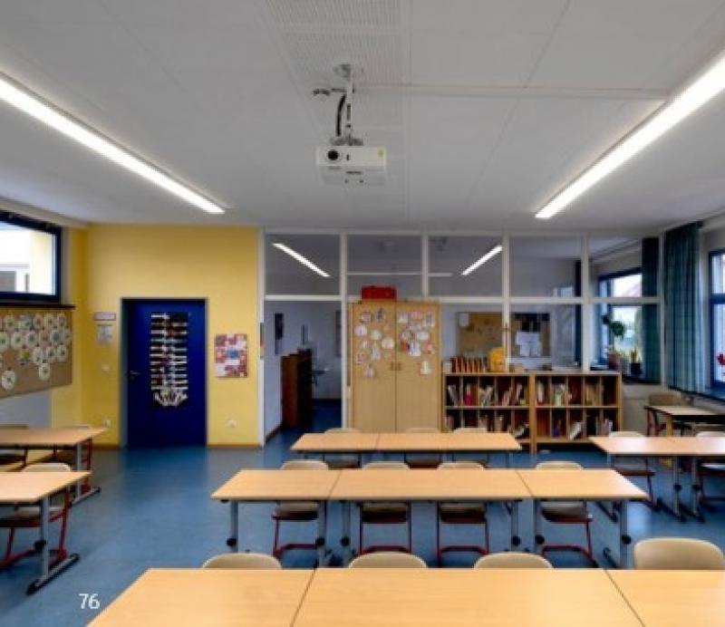 TRILUX 7746151 LED-Deckenanbauleuchte rechteckig 1408×161 mm 4000 K DALI