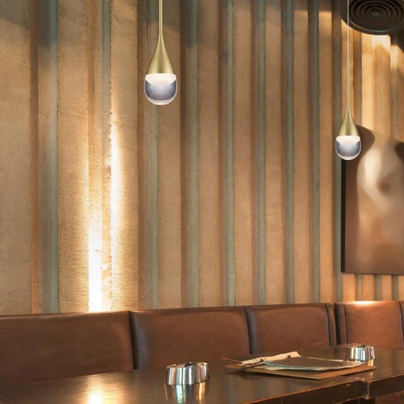 Tropfenförmige matt goldene Helestra LED Pendelleuchte DEEP