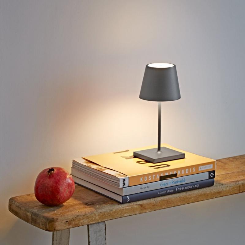 Sigor Akku-Tischleuchte Nuindie mini USB-C graphitgrau 2,2W FlexMood 2200K/2700K IP54 168/197lm Ra85