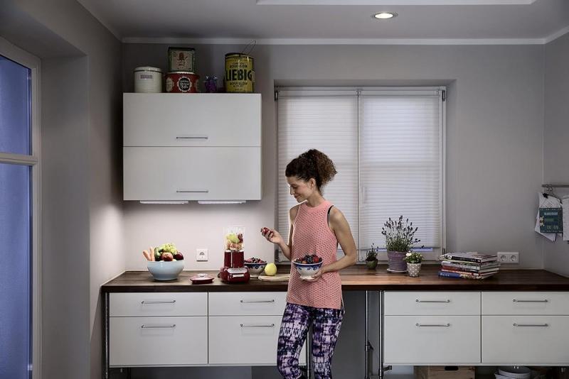 LEDVANCE Lichtleiste Linear LED Mobile Unterschrank Leuchte mit Batterie und Sensor in weiß