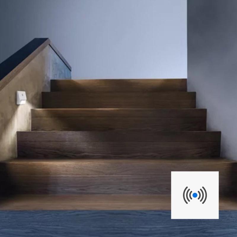 OSRAM Nachtlicht NIGHTLUX Stair Stufenbeleuchtung zur Wandmontage in Weiß mit Sensor IP54 ideal für Treppen mit Batterie
