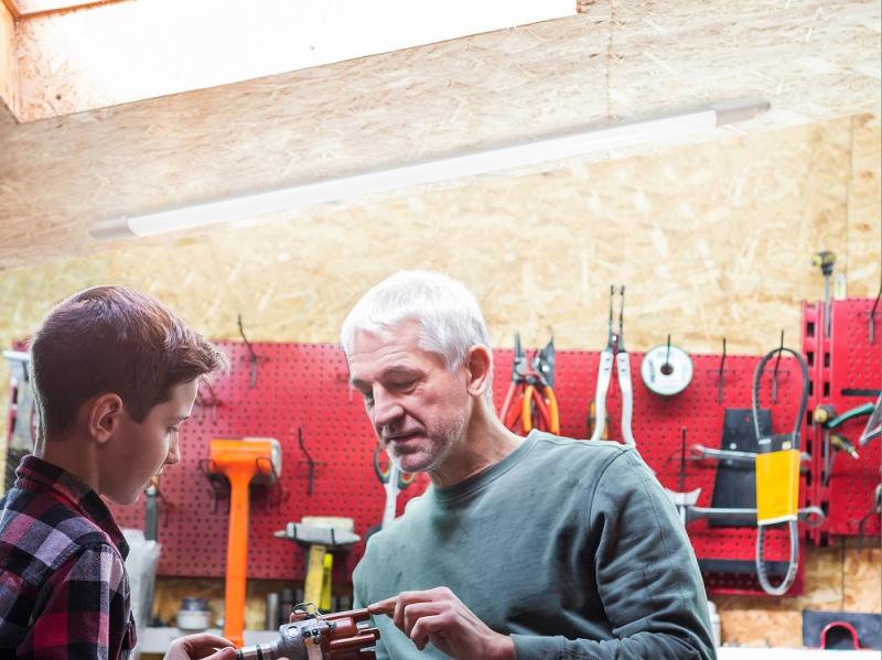 150cm OSRAM SubMARINE integrated 1500 Slim Value LED Feuchtraumleuchte 24W 4000K IP65