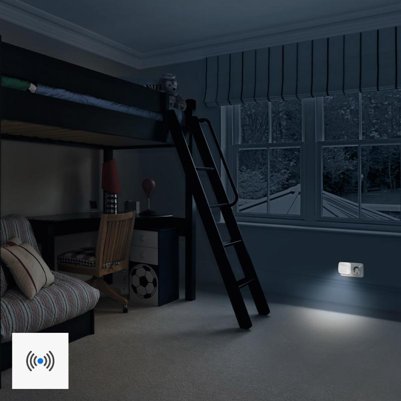 OSRAM Nachtlicht LUNETTA Hall mit Kippfunktion Weiß Wand Steckdosenleuchte mit Sensor - für Kinderzimmer und Wohnbereiche