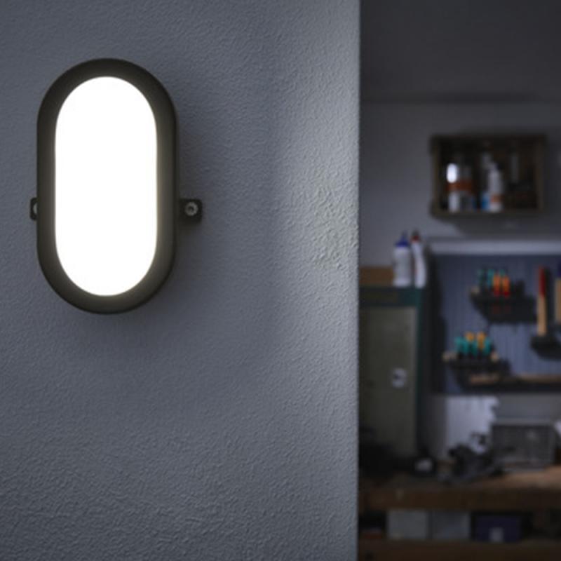 LEDVANCE LED Feuchtraum Wandleuchte LED BULKHEAD 6W 4000K BK IP54 schwarz