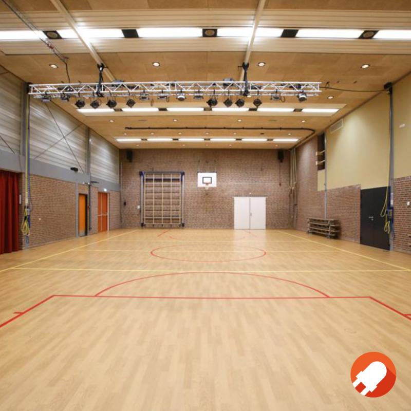 120cm LEDVANCE Wannenleuchte 1-flg. mit austauschbarer  LED-Röhre 6500K kaltweißes Licht IP65