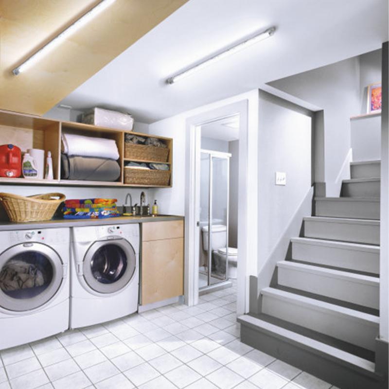 150cm OSRAM SENSOR LED Feuchtraumleuchte 1X19W neutralweißes Licht IP65 - mit eingebautem Bewegungsmelder - IP65-Schutz, für Garagen und Keller