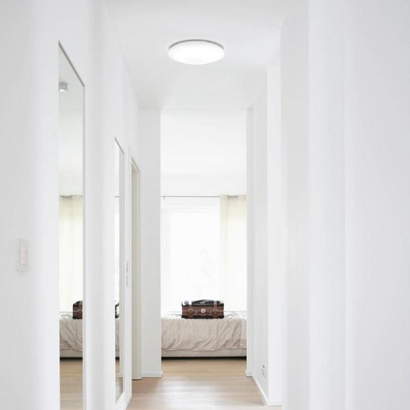 OSRAM Orbis LED Deckenleuchte mit Bewegungssensor ø30cm warmweißes Licht IP44 - spritzwassergeschützte Anbauleuchte in Weiß aus Aluminium, für Bad, Gänge und Flure