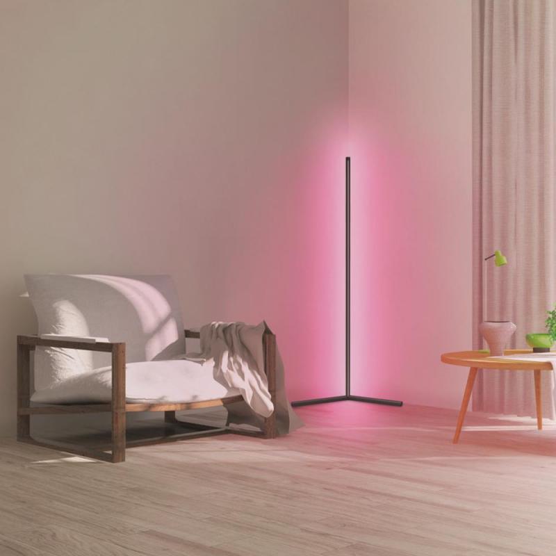 Osram SMART+ WIFI Corner Stehleuchte RGBW Farbwechsel speziell zur eindrucksvollen Eckenausleuchtung