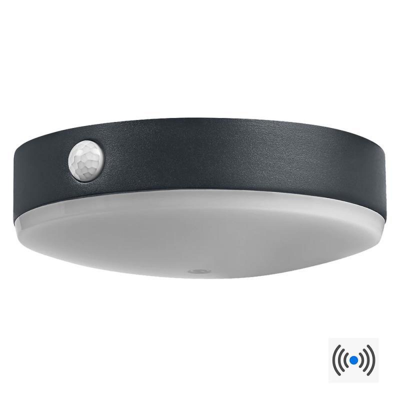 Osram Wandleuchte Endura Style Tossa Wall Solar & Sensor in Schwarz - warmweißes Licht, integrierter Sensor, ohne Strom nutzbar, bis acht Stunden Brenndauer