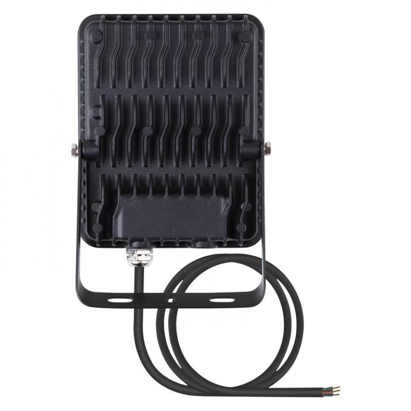 Aktion: Nur noch angezeigter Bestand verfügbar:   LEDVANCE LED Fassadenstrahler mit Sensor 30W 3000K warmweißes Licht IP65 schwarz