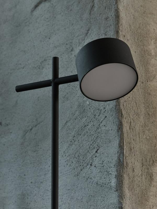 Osram Stehleuchte Decor Kyoto aus Aluminium in Schwarz mit warmweißem Licht und beweglichem Kopf - TOUCH dimmbar