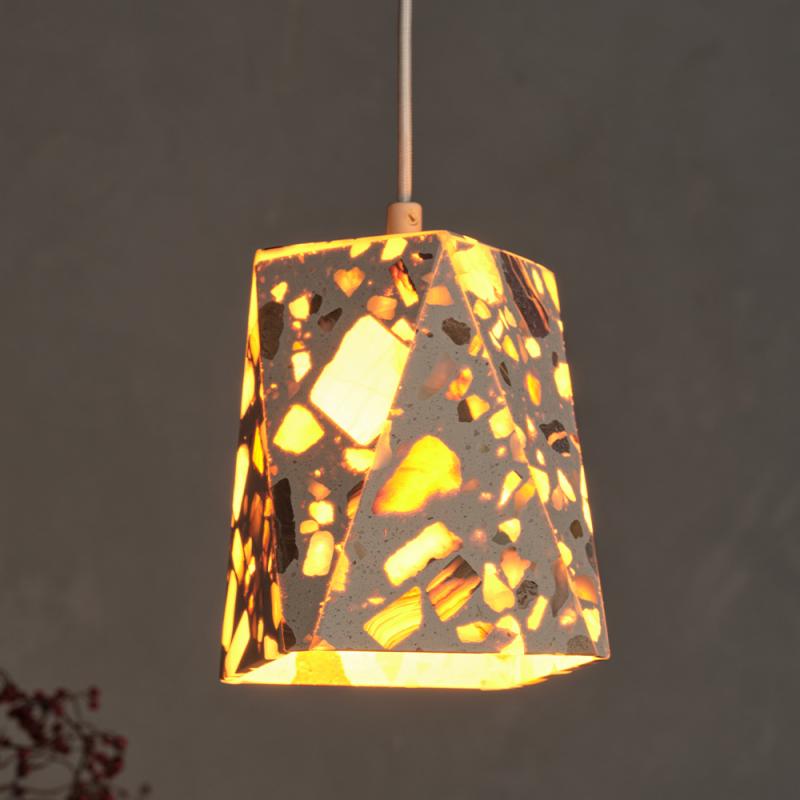 Pendelleuchte Decor Gleam aus Terrazzo Stein mit E27 Fassung Beige