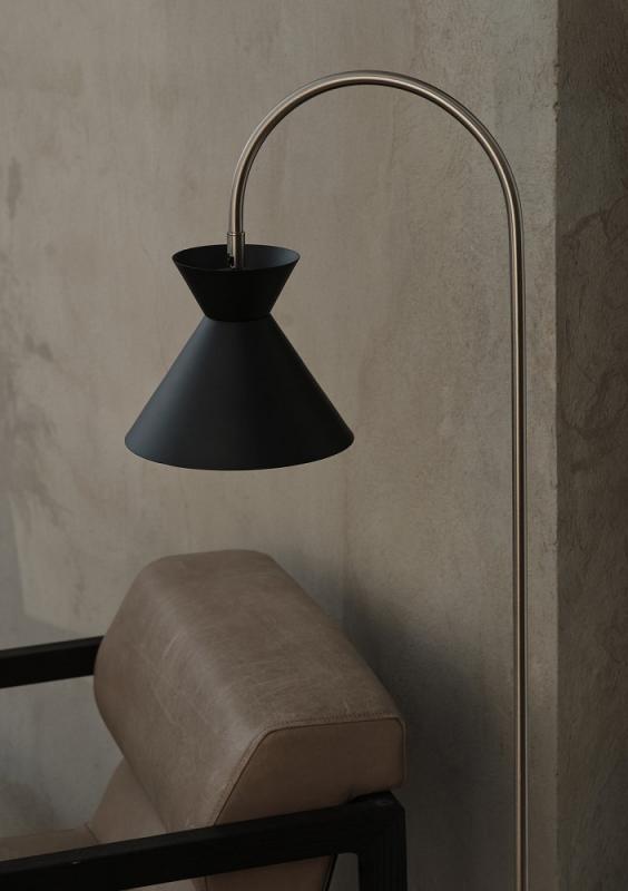 Osram Stehleuchte Decor Waist aus Stahl mit E27 Fassung in Schwarz