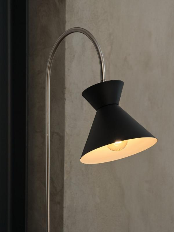 Osram Stehleuchte Decor Waist aus Stahl mit E27 Fassung in Schwarz