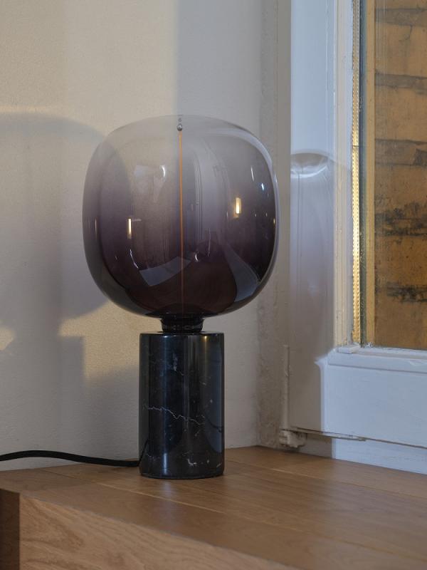 OSRAM Tischleuchte Decor Marble Base Table dimmbar mit E27 Fassung schwarz - Elegante Tischlampe aus Marmor mit Textilkabel – dimmbares Licht für jeden Raum