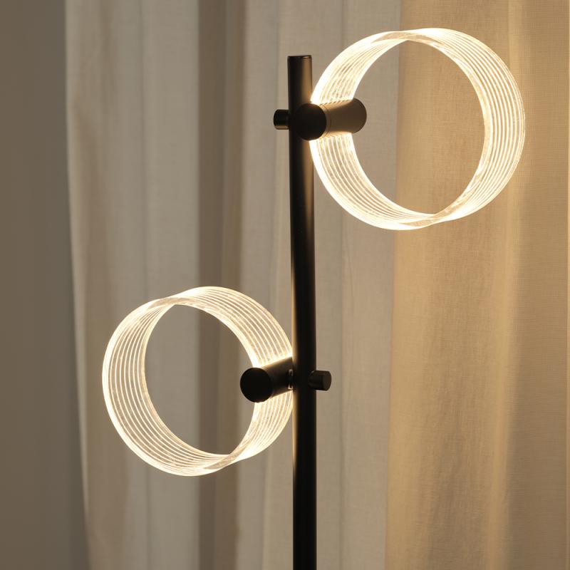 OSRAM Stehleuchte Decor Circle Floor in Schwarz 17W Ø - CLICKCCT - Sehr vielseitig durch eine wählbare Lichtfarbe