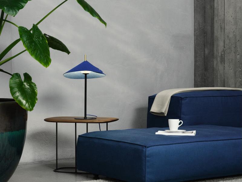 OSRAM Tischleuchte Decor Flip in Blau Ø 35 cm - Auffällige Leuchte aus Filz mit G9  Fassung