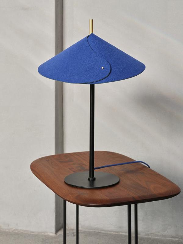 OSRAM Tischleuchte Decor Flip in Blau Ø 35 cm - Auffällige Leuchte aus Filz mit G9  Fassung