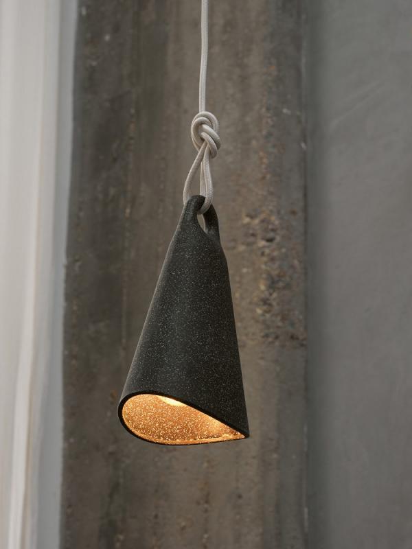 OSRAM Pendelleuchte Decor Bell in Schwarz mit E27 Fassung - Leuchtenschirm aus recyceltem Material