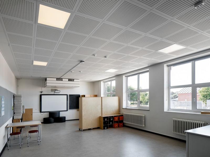 LEDVANCE LED Panel Comfort 600mm 28W 3000K warmweißes Licht