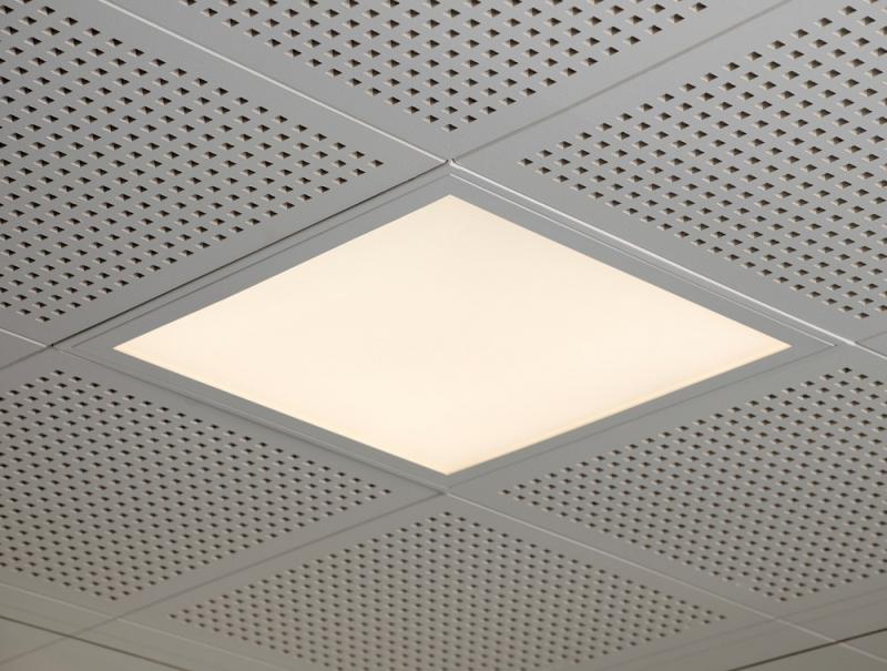 LEDVANCE LED Panel Comfort 600mm 33W 3000K warmweißes Licht