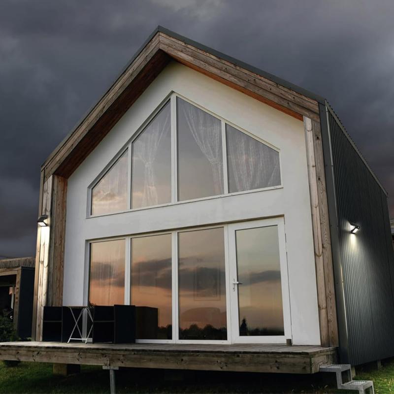 Osram Solar LED Außen Flutlicht ENDURA Flood Butterfly mit Sensor 1,5W 4000K neutralweißes Licht - Batterie aufladbar, umweltfreundlich, lange Lebensdauer, einfache Montage, IP65