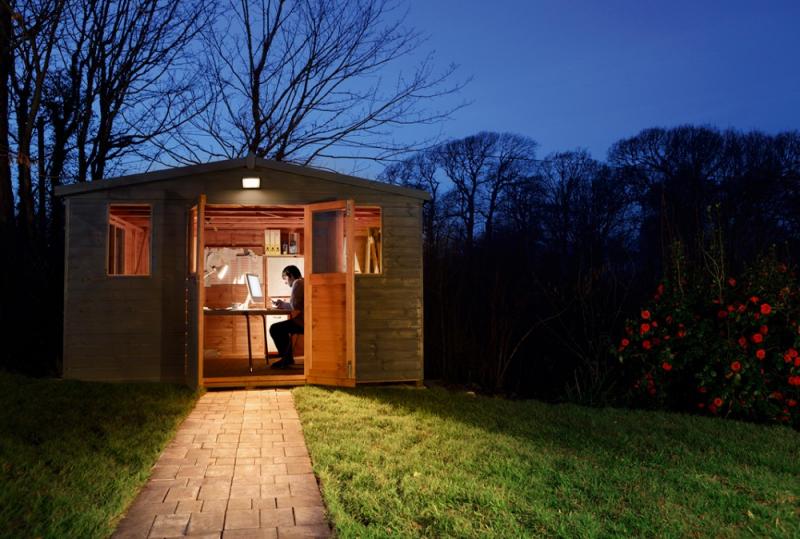 Osram LED Fluter Floodlight Essential 30W 3000K Warmweißes Licht IP65 schwarz