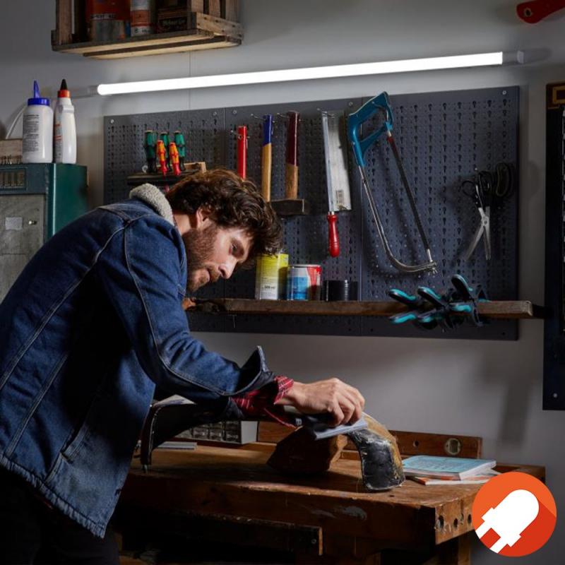 40 x 120cm Ledvance T8/G13 LED Röhren PERFORMANCE Class EM 13.1W/15.6W 3000K Warmweiß GLAS KVG/VVG, Netzspannung inkl. Starter - XXXL-Sparpack