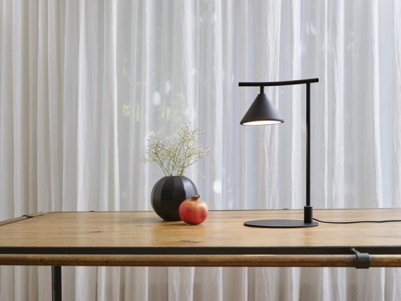 Osram Tischleuchte Decor Fuji aus Stahl in Schwarz mit warmweißem Licht