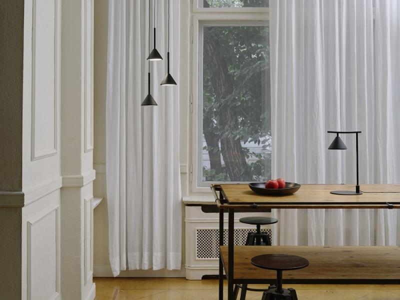 Osram Tischleuchte Decor Fuji aus Stahl in Schwarz mit warmweißem Licht