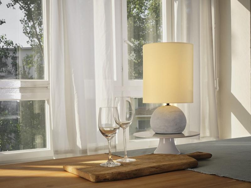 Osram Tischleuchte Decor Impact aus Beton und Textil in Beige / Grau mit E27 Fassung