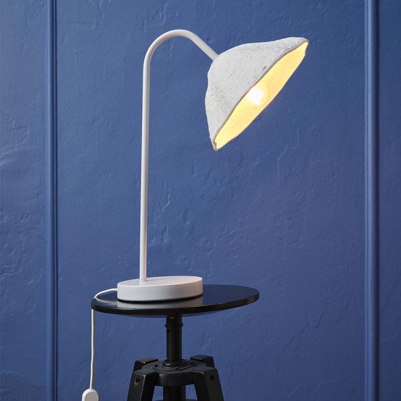 OSRAM Tischleuchte Decor Lotus Leaf weiß aus Metall und Pappmaschee dimmbar für E14