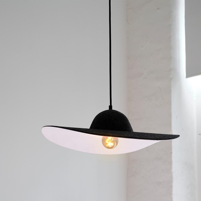 Osram Pendelleuchte Felt Hat aus Filz und Metall in Grau mit mit E27-Fassung Ø 50 cm - Extravaganz in Hutform