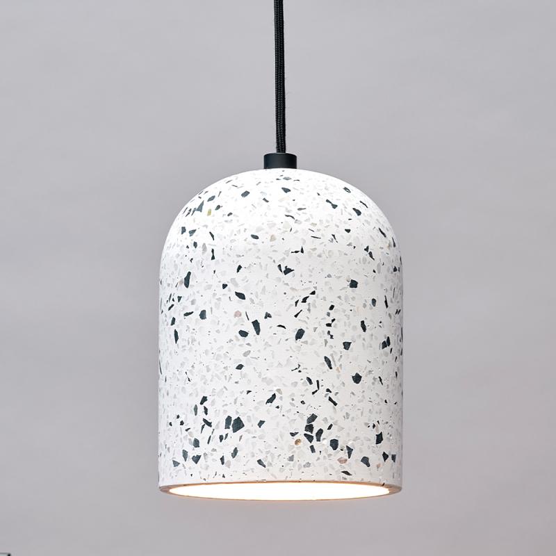 Pendelleuchte Decor Pill aus Terrazzo Stein mit E27 Fassung in Weiß gesprenkelt Ø 15 cm