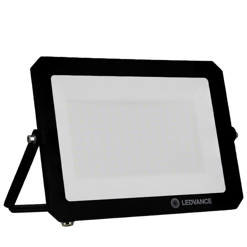 Heller LEDVANCE LED Scheinwerfer FLOODLIGHT EFFECT 3000K warmweißes Licht 100W IP65 in Schwarz