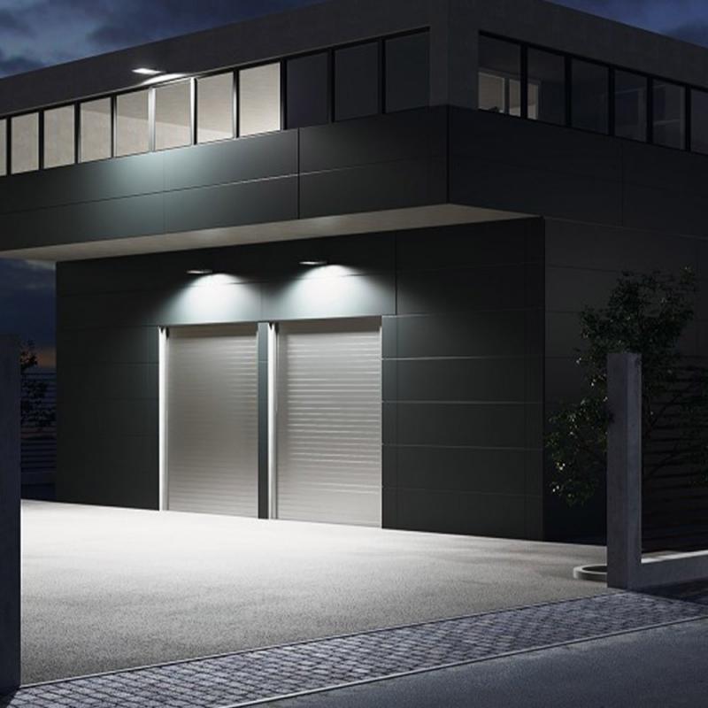 Osram LED Fassaden- und Garagenstrahler LUX mit Sensor schwarz 6500K kaltweißes Licht 50W IP65