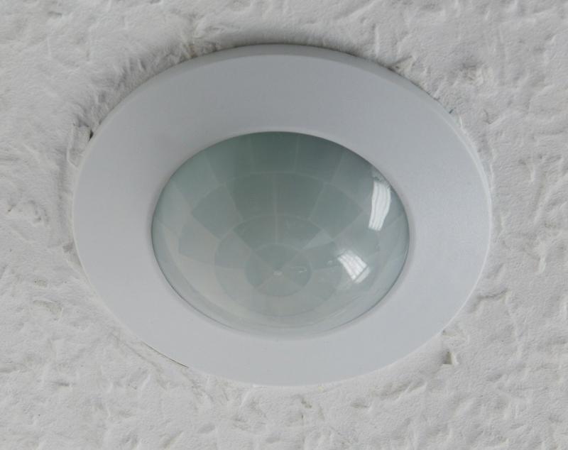 ChiliTec Decken-Einbau-Bewegungsmelder 360° PIR, LED geeignet, 6m Detektion, weiß