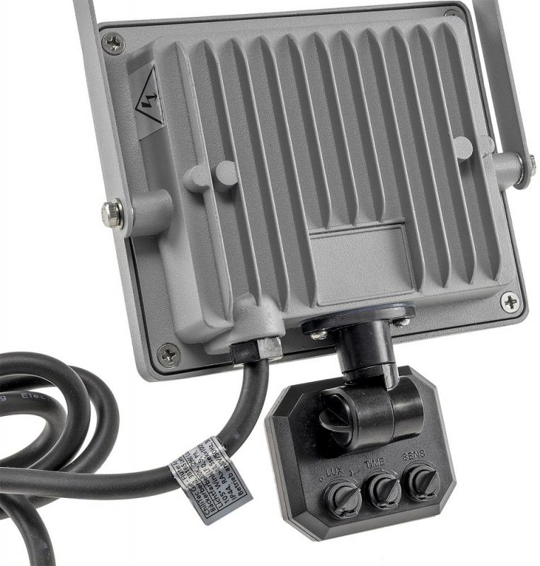 ChiliTec LED-Fluter SlimLine "CTF-SLT50 PIR" 50W, IP44, 5220lm, 4000K, Bewegungsmelder