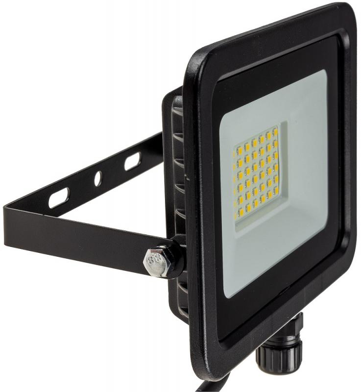 ChiliTec LED-Fluter "CTF-OB 30" IP65, 28W, 3075lm, 4000K neutralweiß