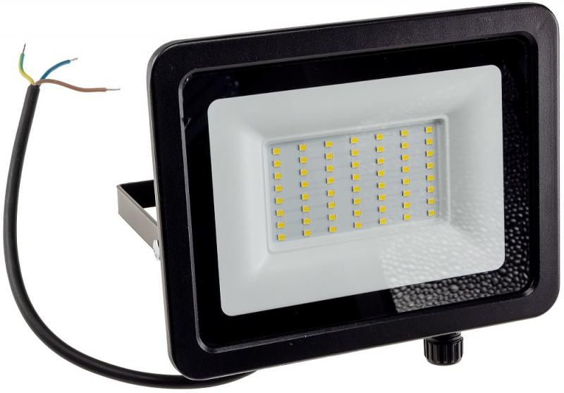ChiliTec LED-Fluter "CTF-OB 50" IP65, 47W, 4739lm, 4000K neutralweiß