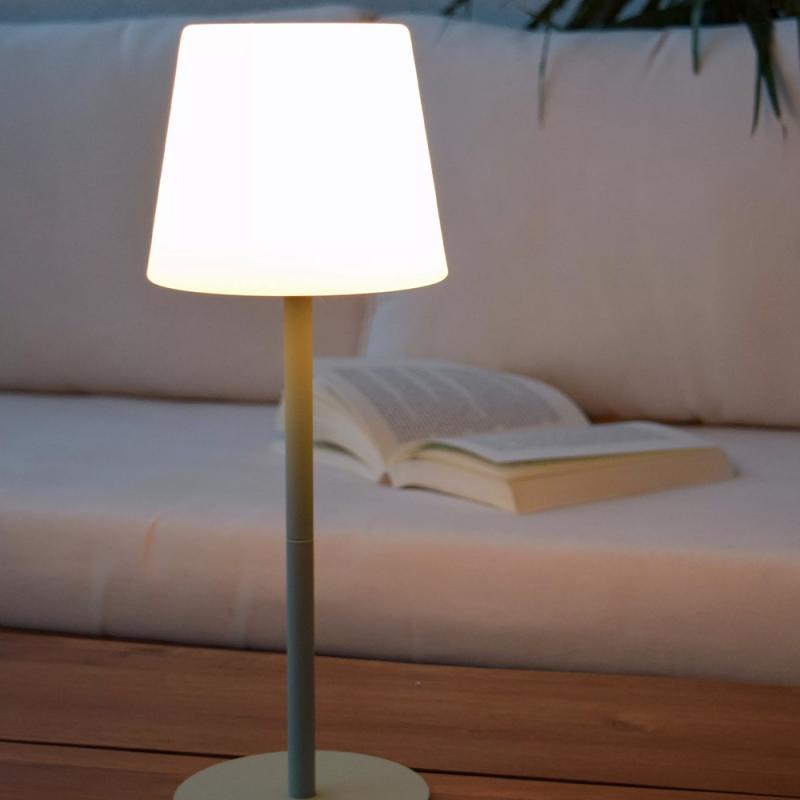 Lucide TYON – moderne Akku Tischleuchte für Innen & Außen in Grün mit warmweißem Licht
