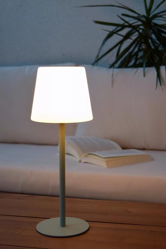 Lucide TYON – moderne Akku Tischleuchte für Innen & Außen in Grün mit warmweißem Licht
