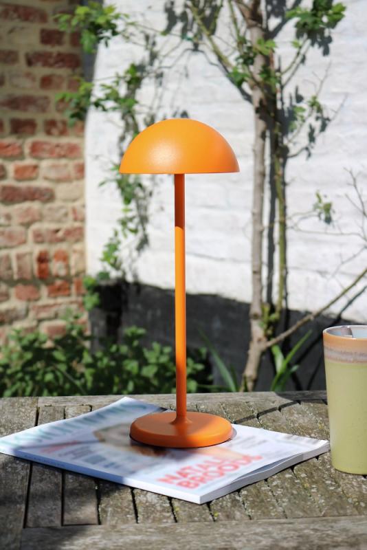 Lucide JOY – moderne Akku Tischleuchte für Innen & Außen in Orange mit warmweißem Licht
