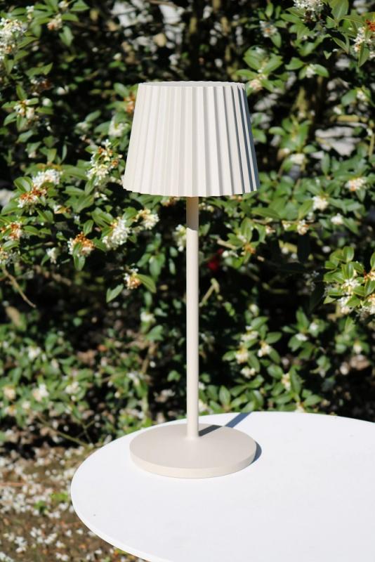 Lucide JUSTINE – wiederaufladbare Tischlampe Innen & Außen in Beige