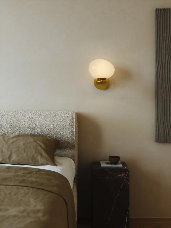 Design For The People Wandleuchte Messing Glas – elegante Designerleuchte von Maria Berntsen