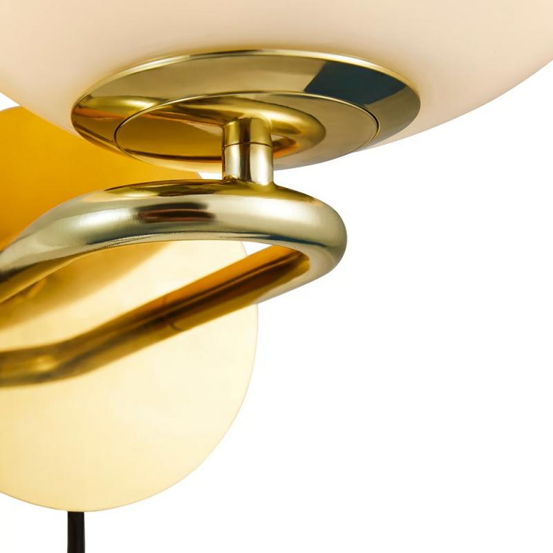 Design For The People Wandleuchte Messing Glas – elegante Designerleuchte von Maria Berntsen