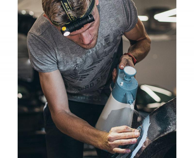 Armytek Wizard C2 Pro Magnet Taschen- und Stirnlampe mit Magnethalterung akkubetrieben warmweißes Licht